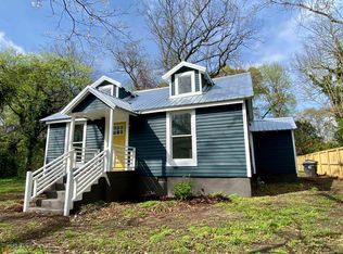 303 W South St, Greensboro, GA 30642