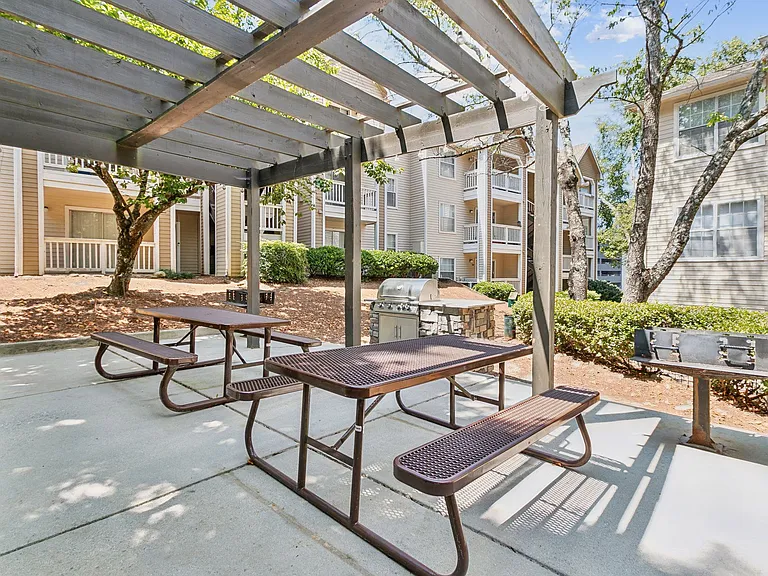Briarhill Apartment Homes — Photo 24