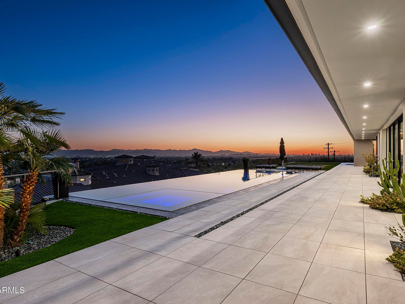 4725 N 56th St, Phoenix, AZ 85018 | MLS #6918622 | Zillow