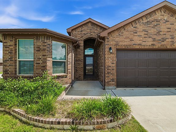 2nd image of 948 Meadow Scape Dr