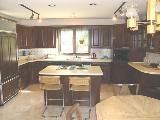 2nd image of 3 Greenhills Dr