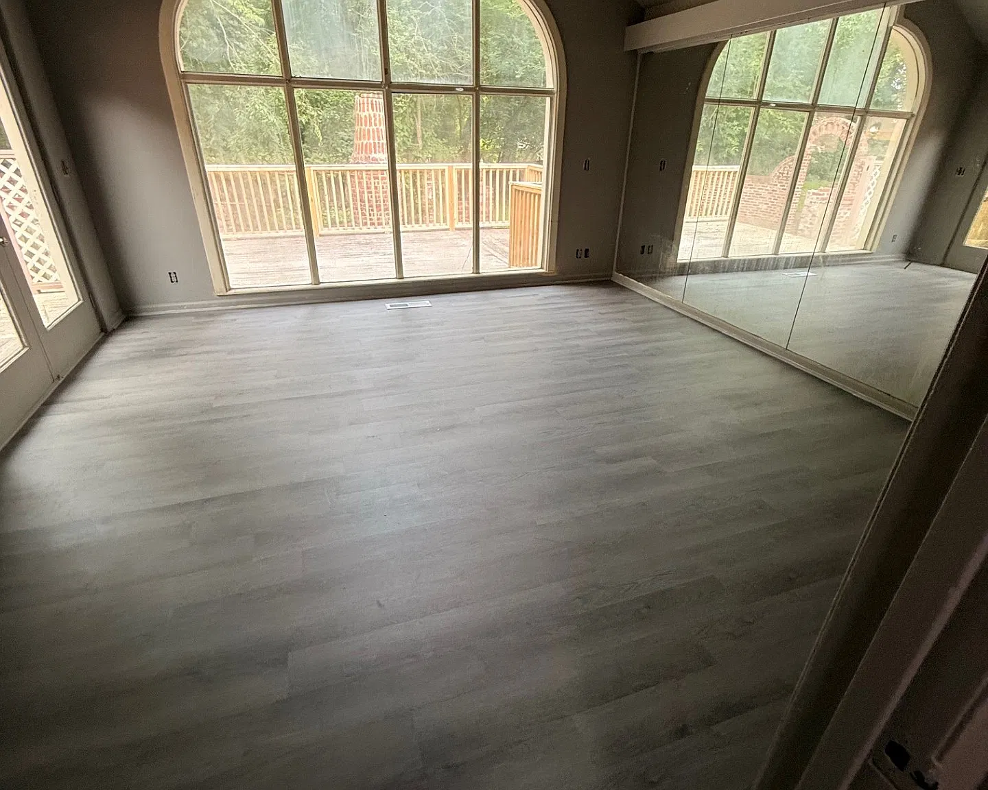 2 bed, 1100 sqft, $985 — Photo 1