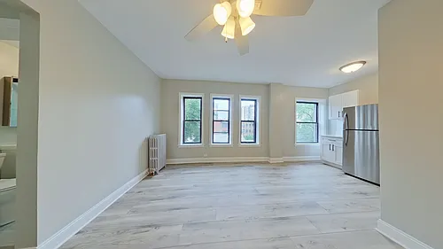 Floor plan 404