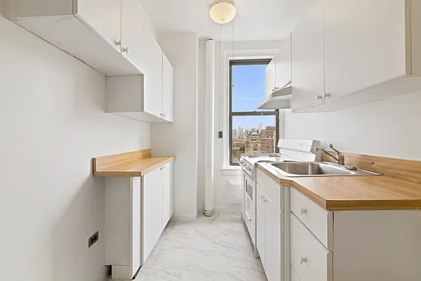 Rented by Compass | media 10