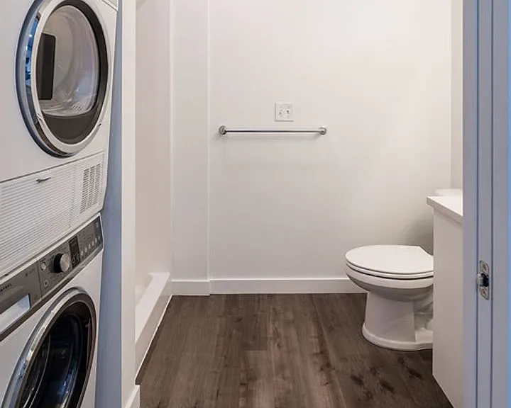 54 Woodstock Apartments~ Great Location ~Vibrant Neighborhood — Photo 33