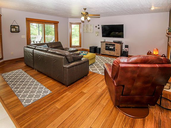 2nd image of 389 Ashford Dr