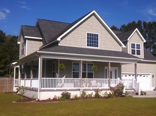554 Park Meadows Dr, Newport, NC 28570