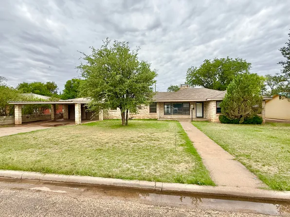 210 W Crestway St, Plainview, TX 79072