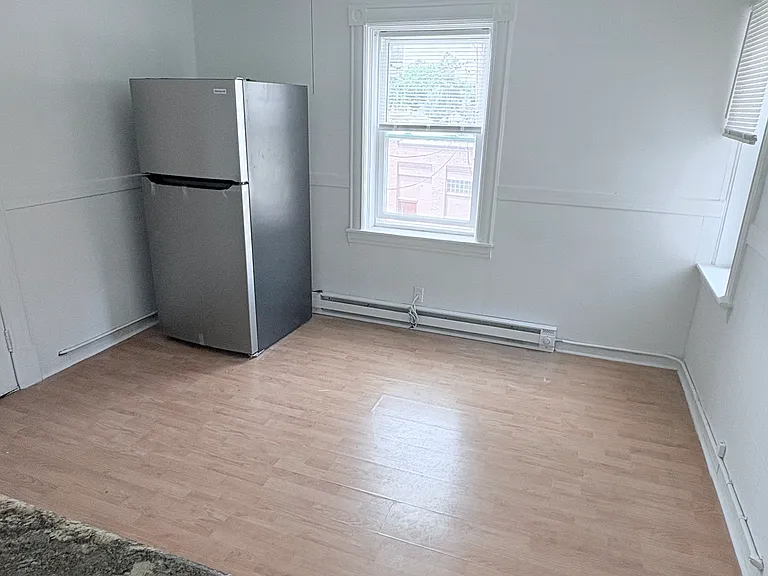 90 West St #2R — Photo 3