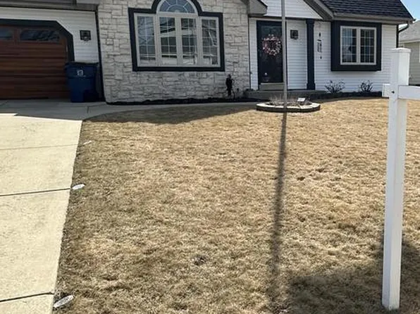 2631 East Forest Hill AVENUE, Oak Creek, WI 53154