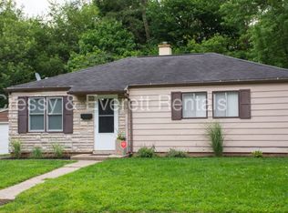 832 Lancaster Dr, South Bend, IN