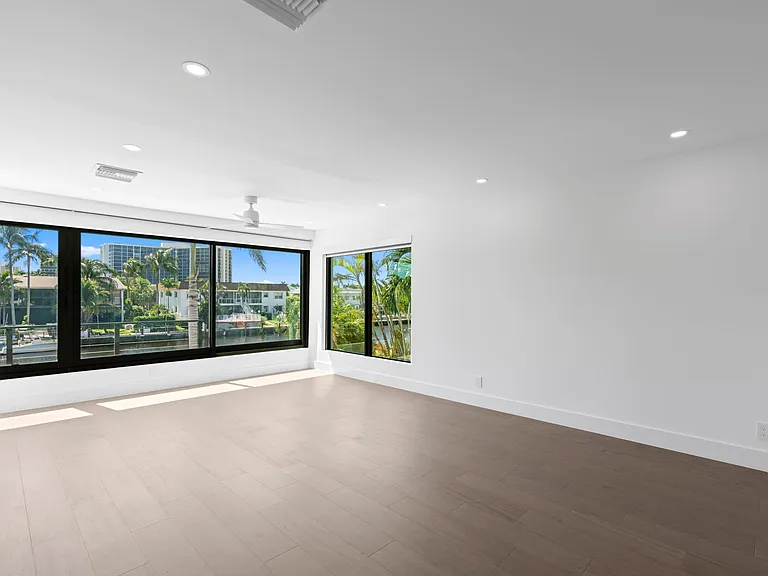 1106 Bel Air Dr #C — Photo 16
