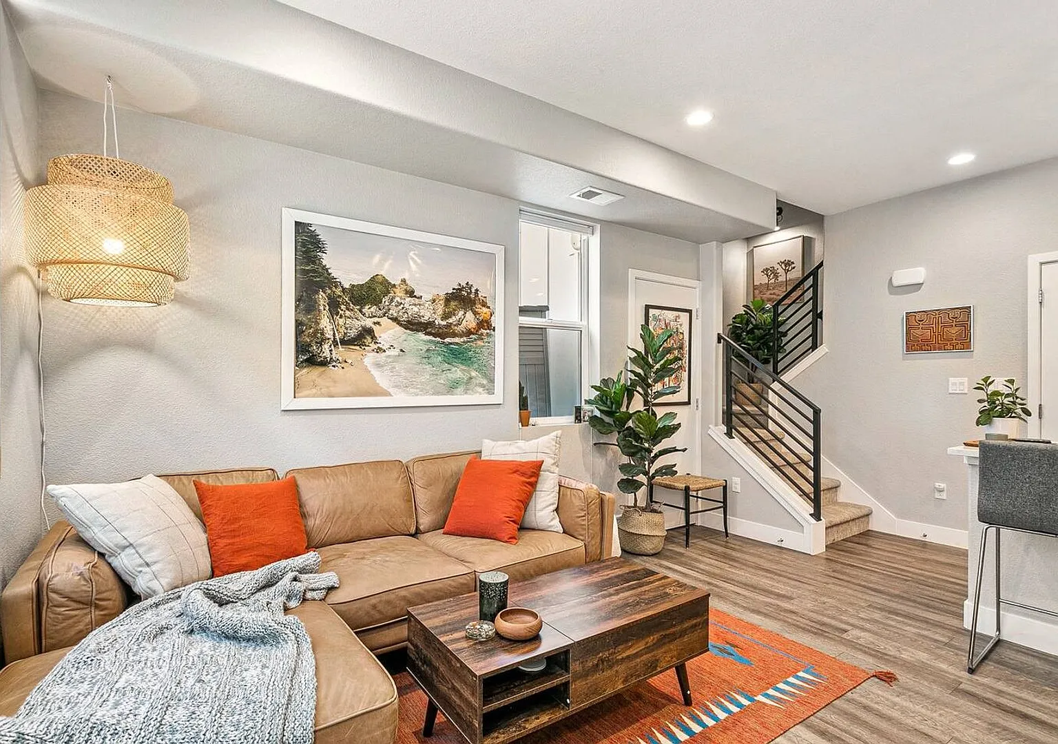 Luxury 1BD, 3BA Berkeley Townhome with Rooftop Deck — Photo 2