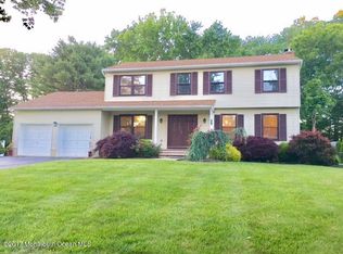 25 Jefferson Ct, Freehold, NJ
