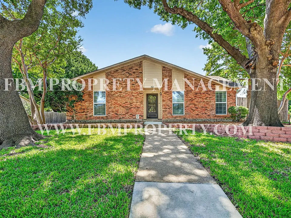 407 Woodhurst Dr