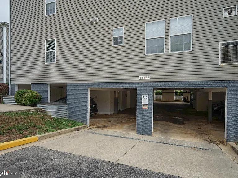 45472 Westmeath Way #I11 — Photo 27