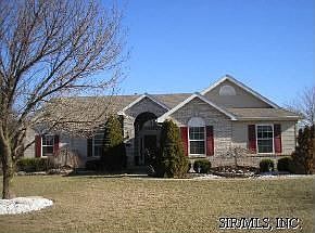 1st image of 10 Goldenrod Ln
