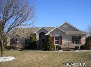 10 Goldenrod Ln, Edwardsville, IL 62025