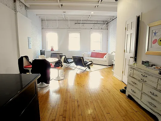 Rented by Ot Demesne LLC | media 34