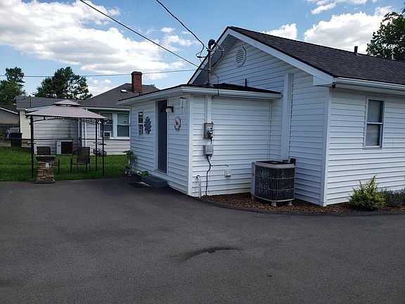 3rd image of 1478 Willow St