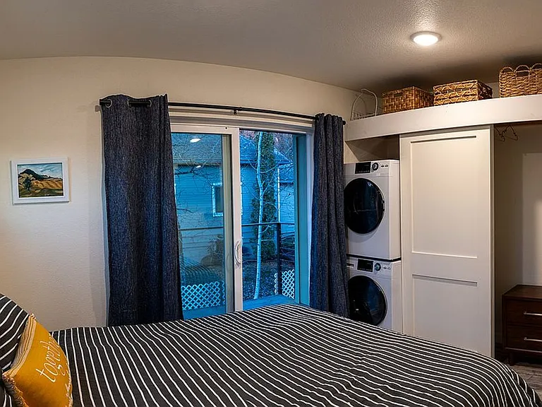 Easy Street Townhomes — Photo 6
