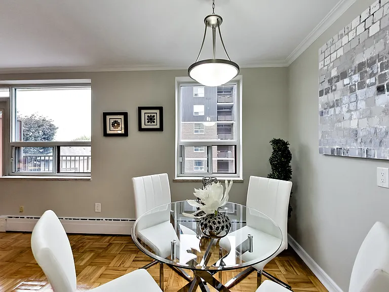 460 Eglinton Ave E #503 — Photo 52