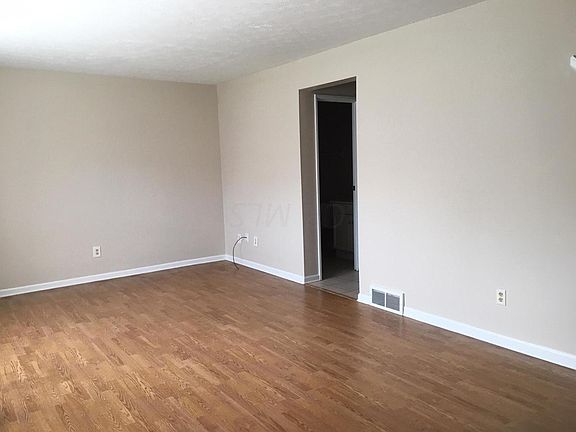 4th image of 5753 Hallridge Cir