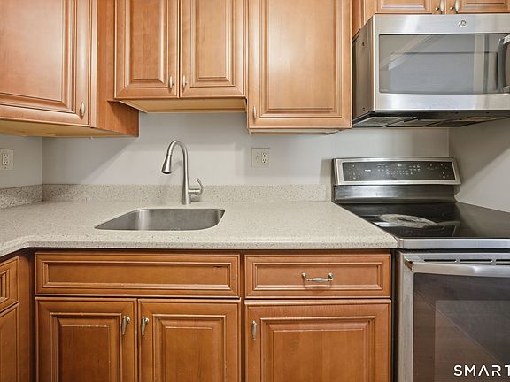 4th image of 165 South Street #41