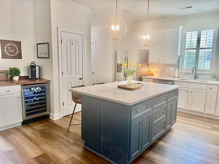 15706 Seafield Ln — Photo 6