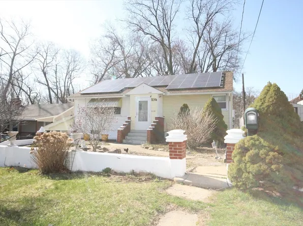 194 Lexington St, Springfield, MA 01104