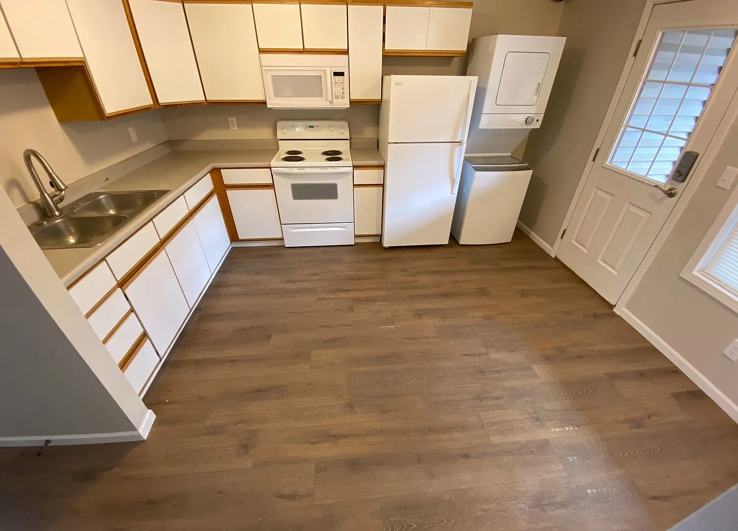 1016 Holloway St — Photo 3
