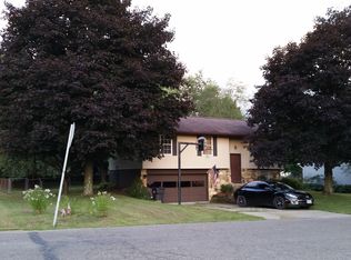 1860 Churchill Downs Rd, Newark, OH 43055