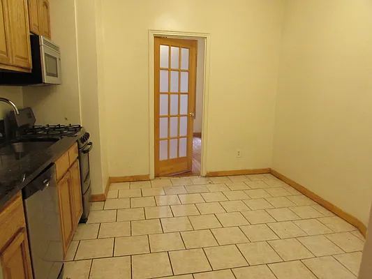 Rented by Majesty Management | media 34