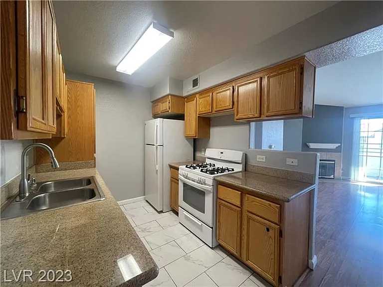 3318 N Decatur Blvd #2110 — Photo 8