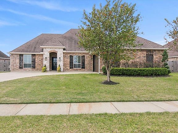 3rd image of 6635 Llano Ln