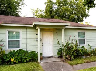 715 E 40th 1/2 St, Houston, TX 77022