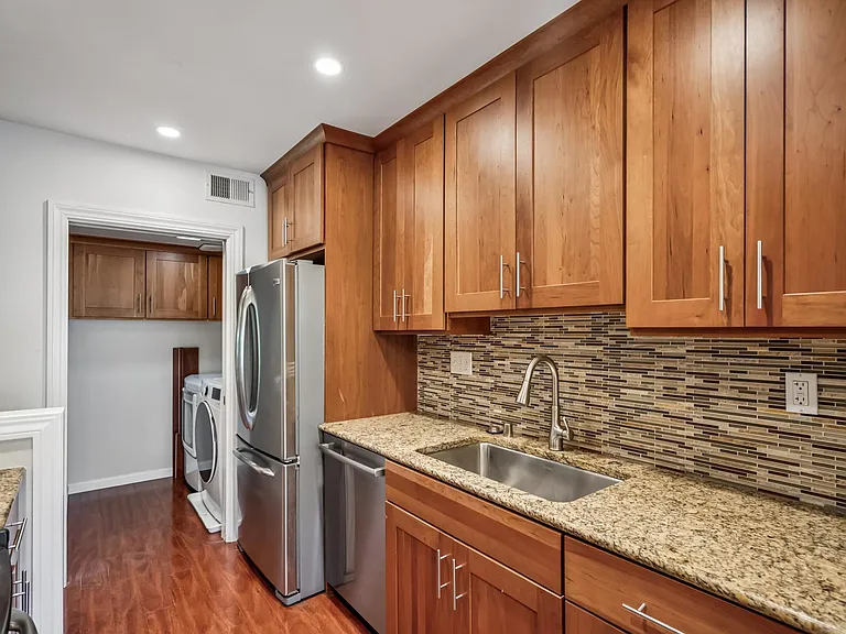 3314 Brittan Ave #1 — Photo 11