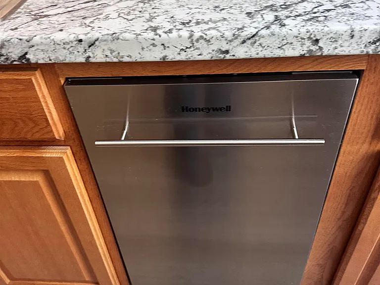 110 Lincoln St #4/2L — Photo 8