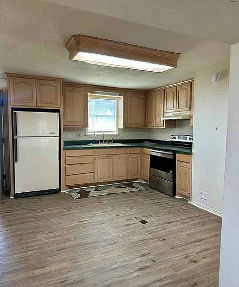 1304 N Fort St — Photo 15
