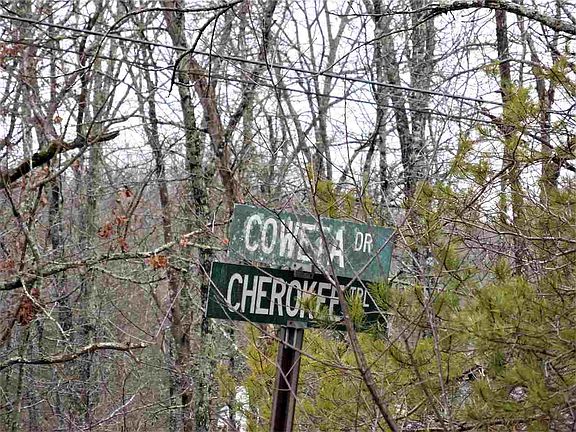 2nd image of 2036 Coweta Dr