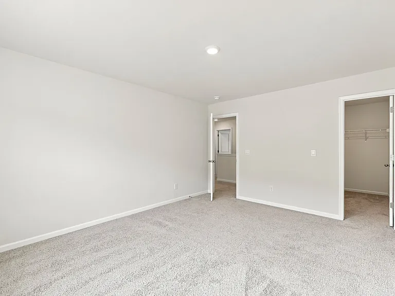 2509 Summersby Dr — Photo 32