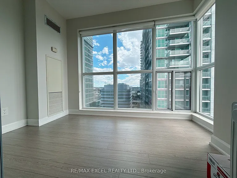 60 Town Centre Ct #1207 — Photo 12