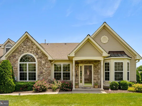 354 Calloway Ct, Linfield, PA 19468