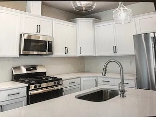 8012 Mitts Ln — Photo 1