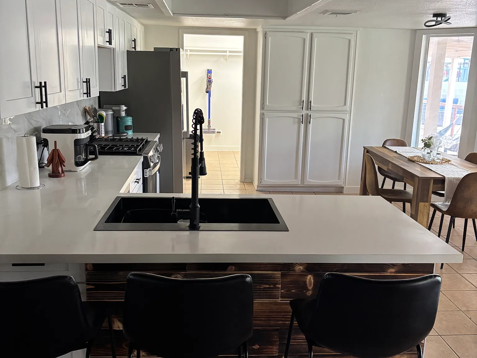 3582 E Riho Ln — Photo 4