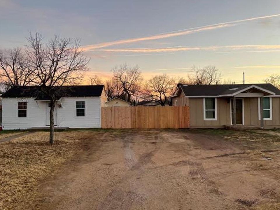 1st image of 715&717 E 18th St