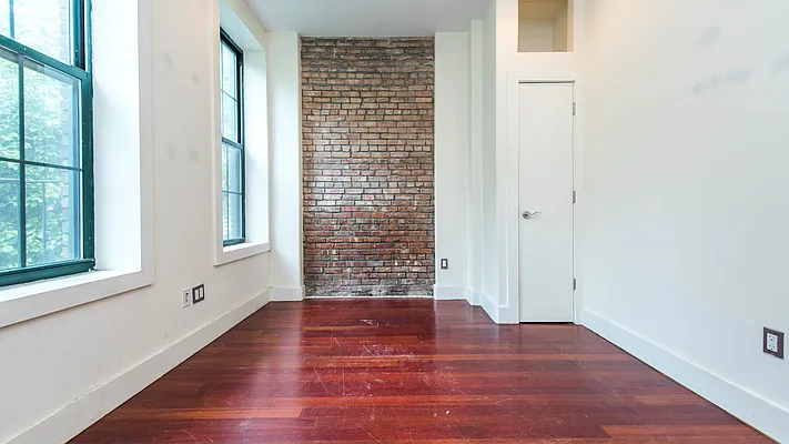 Rented by Nooklyn NYC LLC | media 11