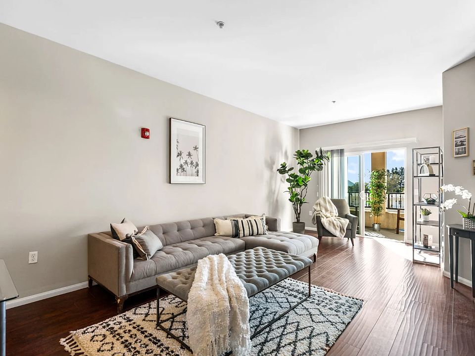1st image of 8654 Sunland Blvd APT 306