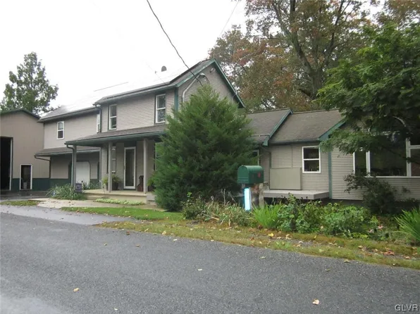 8461 Allemaengel Rd, New Tripoli, PA 18066