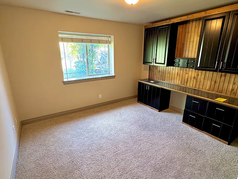 4032 E Mount Airey Dr — Photo 9